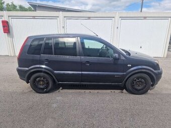 ford fusion 1.4tdci 2006 čierna farba