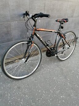 Trekingový bicykel