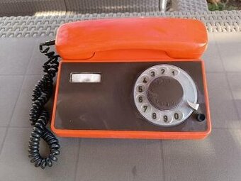 Retro telefón
