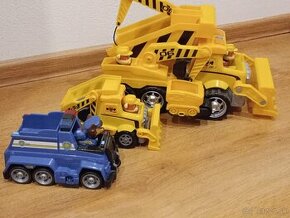 Tlapkova patrola auto