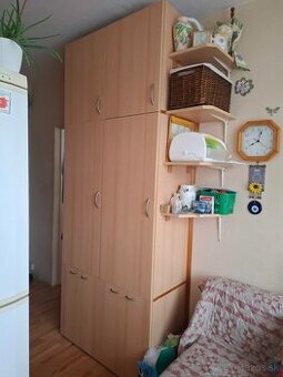 Skriňa do chodby