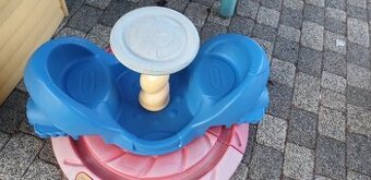 Detský záhradný kolotoč a hojdačka Little Tikes