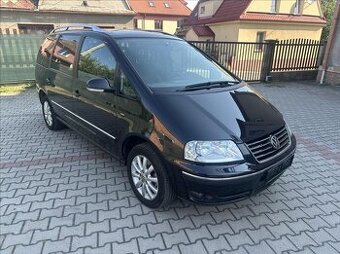 Nabízíme Volkswagen Sharan 1.9TDI 85kW 2008 162204kmNOVÉ ROZ