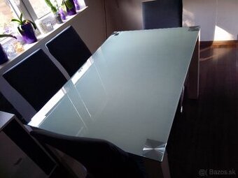 Jedálenský stôl 120x80 cm + stoličky zadarmo - 50€
