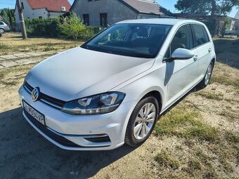 Volkswagen Golf 1.4 TSI 150k Comfortline DSG 110kW