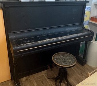 Piano Arnold Fibinger