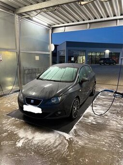 seat ibiza top