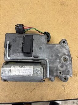 Motor na strešné okno – Audi 80