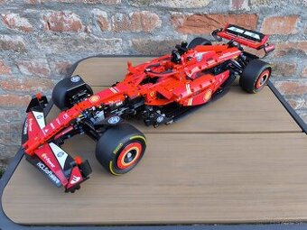Stavebnica Formula 1 Technic 42207 Ferrari SF-24 F1