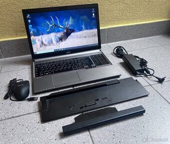 Fujitsu E754 / i5 / 8GB / 256GB / 2x bat. / dock / kovový