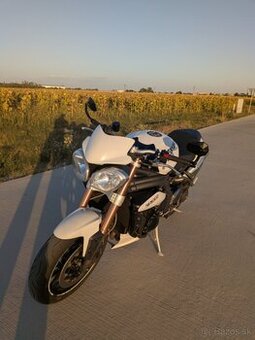 Triumph Speed Triple 1050