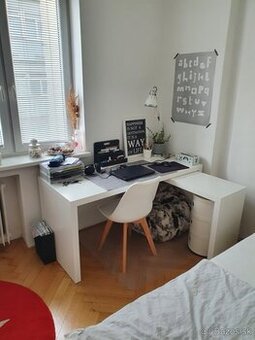 Pracovný / detský písací stôl Ikea