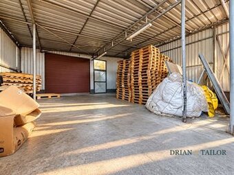 VÝROBA, SKLADOVANIE A OBCHOD V JEDNOM AREÁLI | POZEMOK 4 554