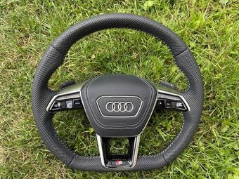 AUDI VOLANT kozeny zkoseny perforovana koža + F1 pádla