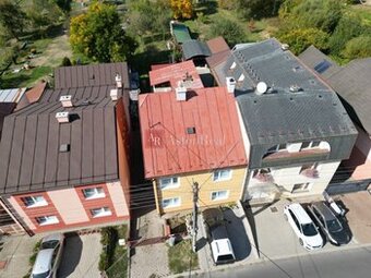 VÝNIMOČNÝ PRIESTOR PRE ŽIVOT – PRIESTRANNÝ RODINNÝ DOM S POZ