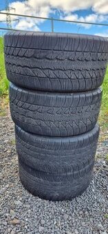 275/40R17