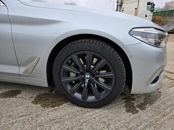 Zimne pneumatiky+hlinikove disky na BMW