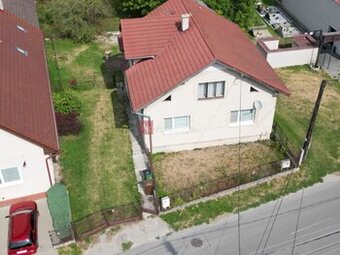 Predaj: Rodinný dom s veľkým pozemkom 900 m2