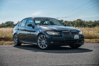 BMW E90 330i N52 6q Manuál