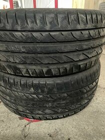 Letne pneu 245/40zr19 - 1