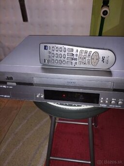 Video rekordér JVC HRJ 680