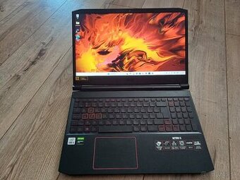 Predám Acer Nitro V 15 Obsidian Black