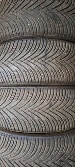 Predám 4ks jazdené zimné 225/45r18-95V Bf Goodrich