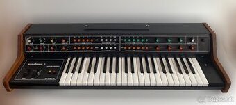VERMONA Synthesizer (model 1982, DDR, analog, monofonní)