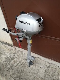 lodny zavesný motor Honda 2,3 HP štvortakt r.v.2023