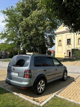 Touran T CROSS