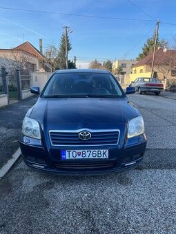 TOYOTA AVENSIS 1.8 Benzín