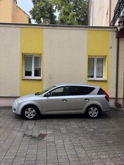 Kia Ceed Combi 1.4 benzín, STK 2026, klimatizácia