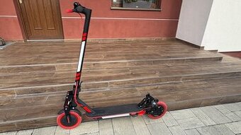 Elektricka kolobezka Xiaomi Scooter Pro
