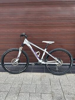 Bycikel Genesis Razor 15