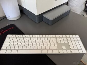 Magic Keyboard s číselnou klávesnicou SK