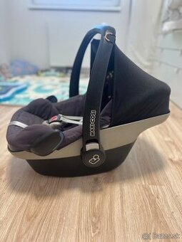 Maxicosi vajicko so zakladnou