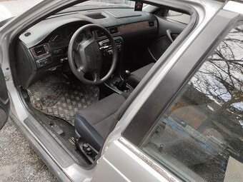 Predám Hondu Civic 1.5 84 kw vtec