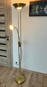 Stojaca lampa