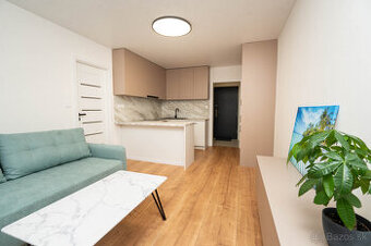 REZERVOVANÝ - Predám 2 izbový byt po novej rekonštrukcii, Ad