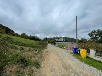 TRA la la - pozemok kde môžeme hneď stavať -dúbravská (F616-