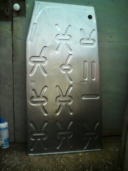 PREDÁM PLECHARINU NA ŠK.FELÍCIA-OCTÁVIA,ŠK.440,445,450