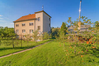 EXKLUZÍVNE   RODINNÝ DOM S POZEMKOM 3806M2  MORAVANY nad Vá