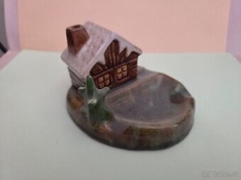 Kouřící domeček - raritka 50te roky