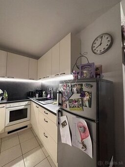 Predám 2.izbový byt na Bulvári