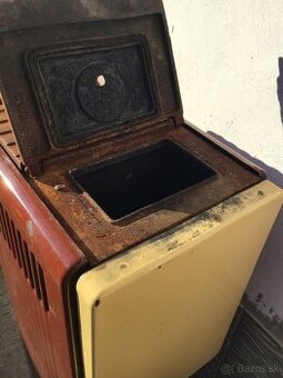 KACHLE NA NáHRADNé DIELY