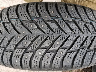 Nokian Hakkapeliitta 10 STUDDED 98T ICE GRIP 215/55 R18