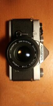 Olympus OM1 s objektívom Zuico 1,8/50mm