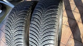 2 ks ZIMNÉ 225/55 R19 98V FALKEN dezén cca 6-7 mm rok 2021 -