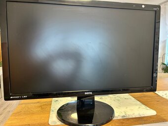 Monitory 24” a 19”