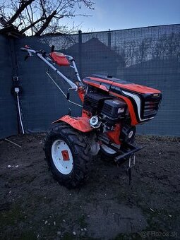 Predám kultivátor s vlečkou a príslušenstvom